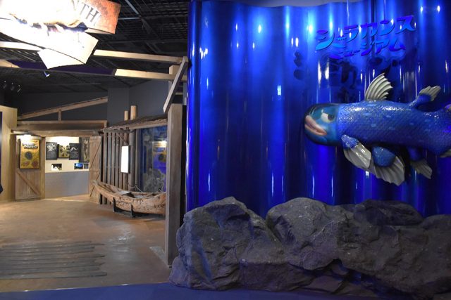 オリジナルのキャラクターの“シーラ爺”/沼津港深海水族館 シーラカンス・ミュージアム（静岡県／沼津市）