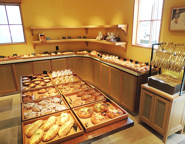 ズラリと並ぶパン/Bakery La Torretta(静岡県/沼津市)