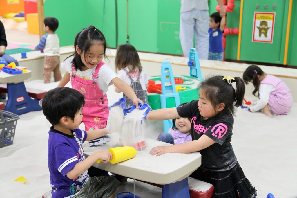 雨の日も遊べる「サラサラすなば」/ファンタジーキッズリゾート(東京都/武蔵村山市)