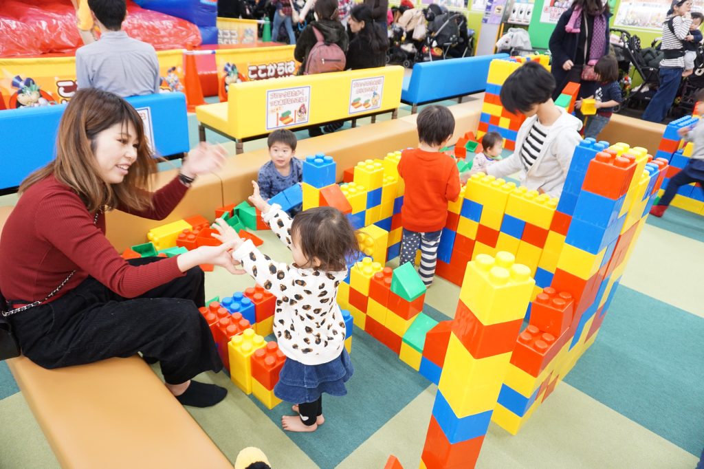 大型遊具で遊べる「トイひろば」/ファンタジーキッズリゾート(東京都/武蔵村山市)