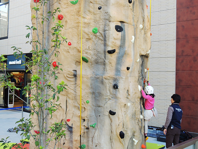 モンベルヴィレッジでクライミング体験/南町田グランベリーパーク(東京都/町田市)