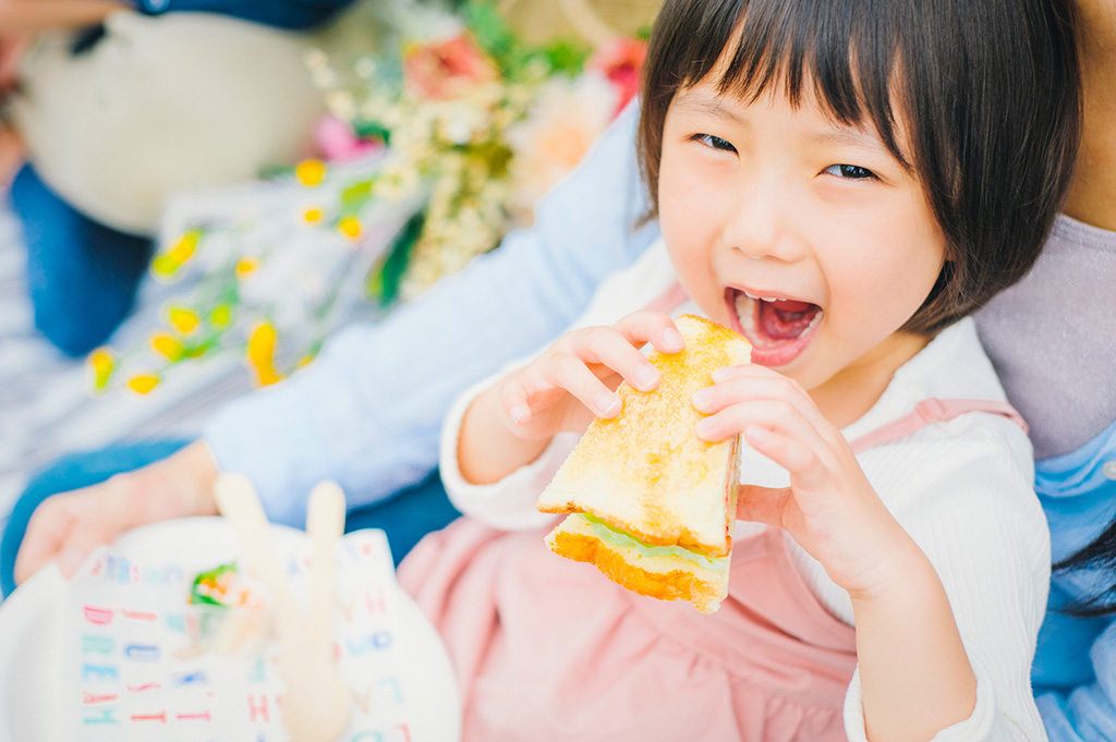 都心でも気軽にピクニックを楽しめる公園4選