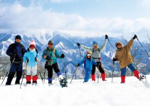 スノーシューで雪原散策ができて、キッズパークで雪遊びもできるスキー場8選