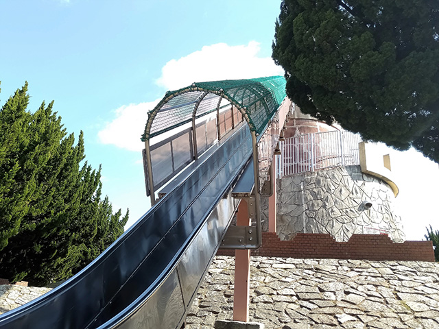 急降下滑り台【冒険ランド】/大泉緑地(大阪府/堺市)