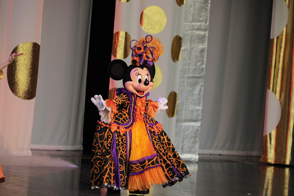 ミステリアス・マスカレードの衣装/イッツ・ベリー・ミニー