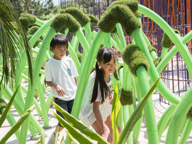 巨大なクモの巣や難破船を模した遊具/アドベンチャーアイランドVOTAN(静岡県熱海市)