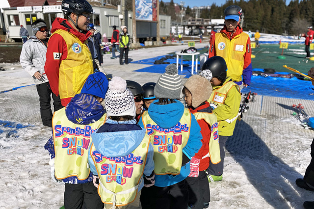 スキースクールの様子/上越国際スキー場(新潟県/南魚沼市)