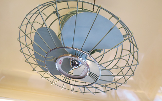 デハ236号車内の扇風機/京急ミュージアム（神奈川県/横浜市）