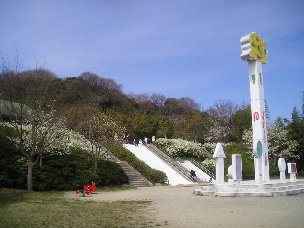 森の宝島の「ジャンボすべり台」/大阪府民の森 むろいけ園地(大阪府四條畷市)