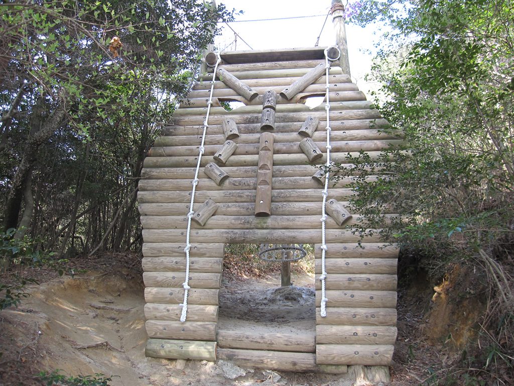 山の起伏を生かしたアップダウンのあるコース/生駒山麓公園(奈良県生駒市)