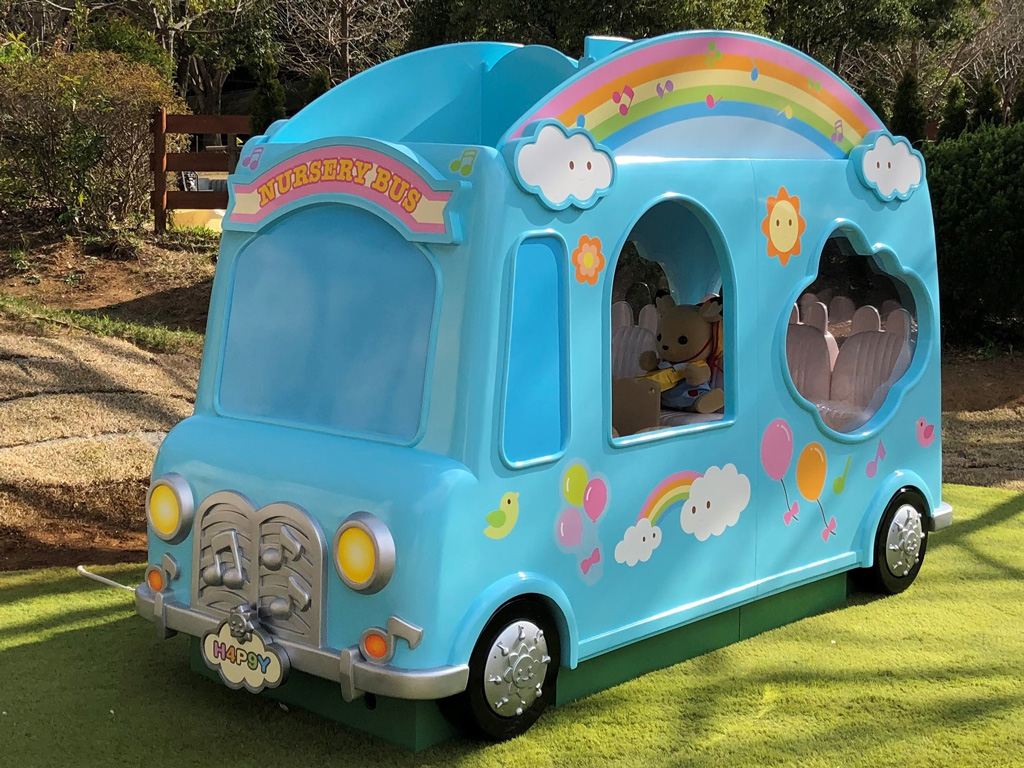 にじいろようちえんバス ※写真は茨城県「こもれび森のイバライド」のもの