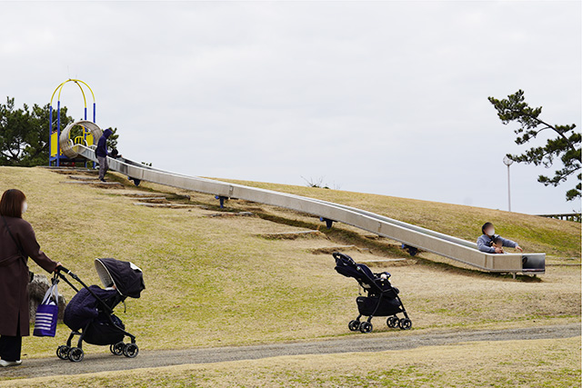 長いローラー滑り台/赤穂海浜公園（兵庫県/赤穂市）