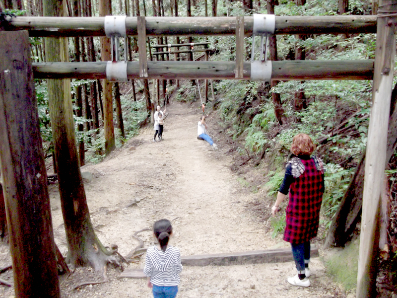 ターザンロープ「いざ出陣」/奥水間アスレチックスポーツ(大阪府貝塚市)