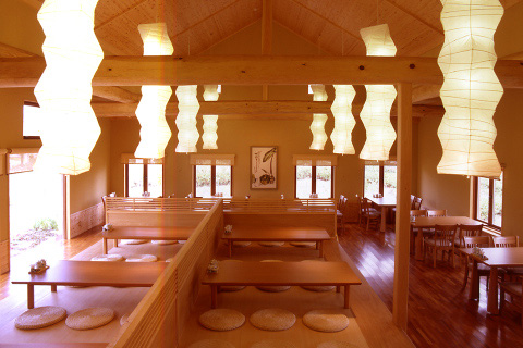 レストラン「とんかつのかつ〇（かつまる）」／なばなの里（三重県/桑名市）