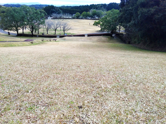 「草スキー場(草そり場)」/久峰総合公園(宮崎県/宮崎市)