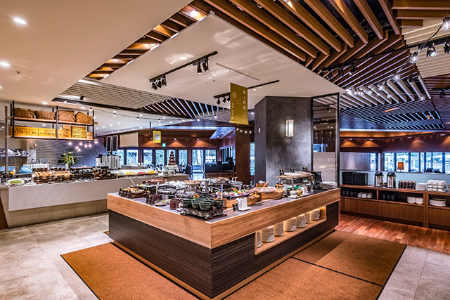 ガーデンビュッフェ「パインテラス」/シェラトン・グランデ・オーシャンリゾート(宮崎県/宮崎市)