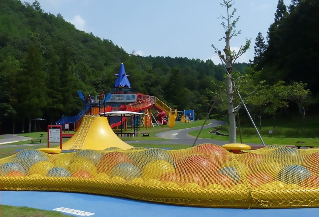 ミワクル広場(スポレクゾーン)/岐阜ファミリーパーク(岐阜県岐阜市)