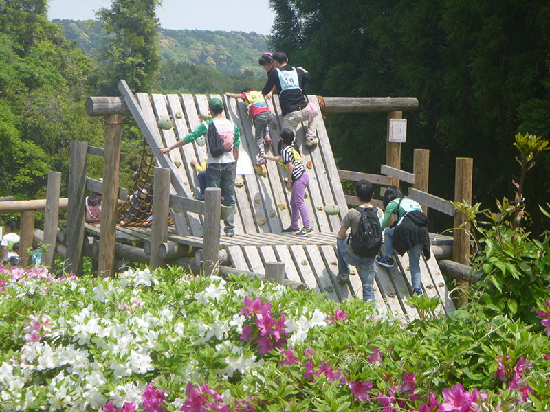 自然の起伏を利用したアスレチックコース/四日市スポーツランド(三重県四日市市)
