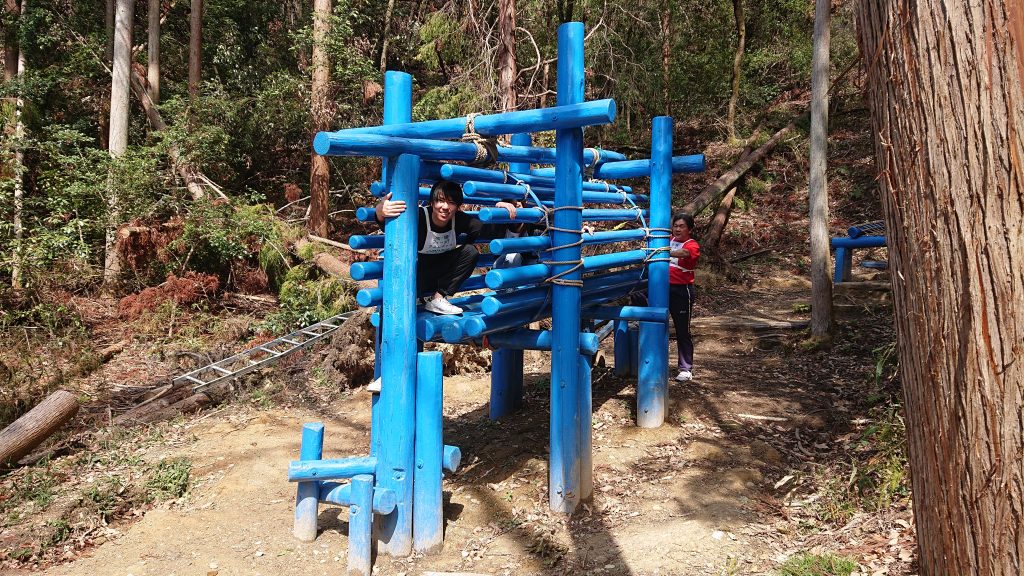 民話コース25番「ミソサザエがくれ」/高槻フィールドアスレチック(大阪府高槻市)