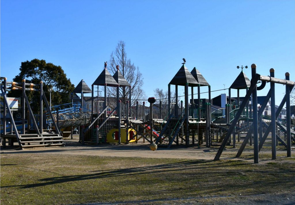 ターザンロープほか充実したアスレチックが人気/西岸中央公園(静岡県浜松市)