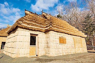 伝統的コタン（集落）/ウポポイ（民族共生象徴空間）（北海道/白老町）