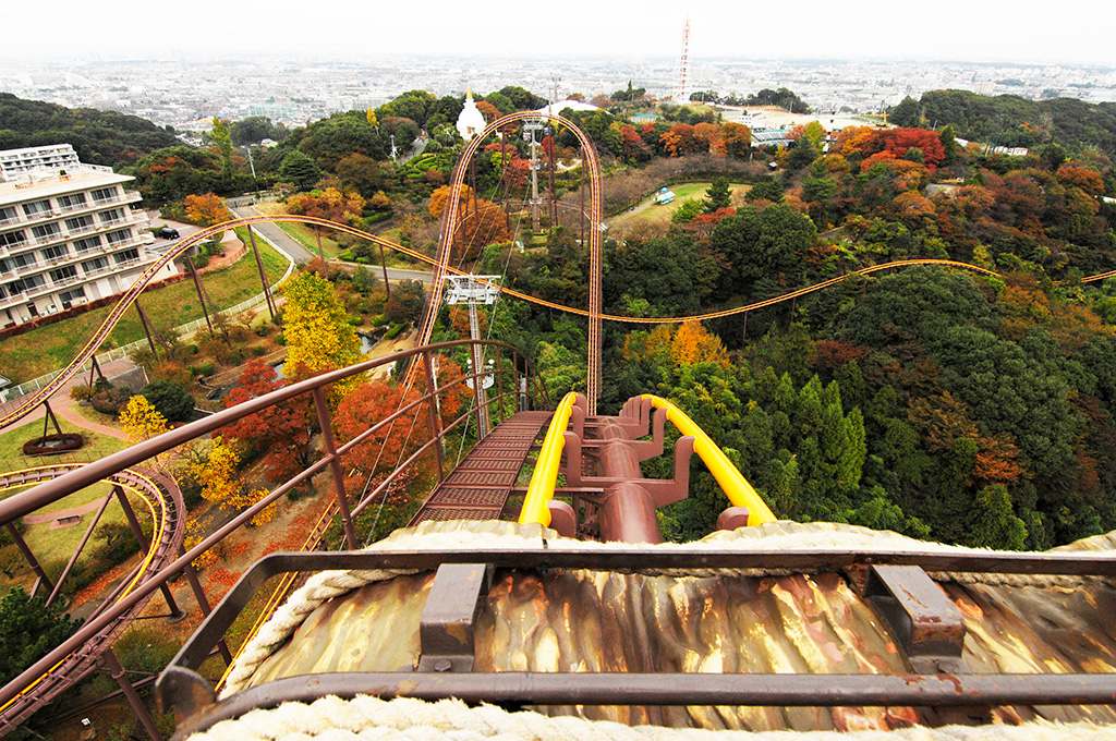 落下直前の絶叫コースター「バンデット」/よみうりランド(東京都/稲城市)