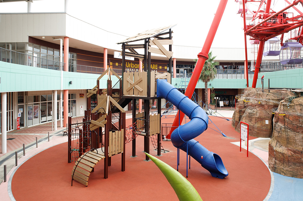 大型のコンビネーション遊具/BIG HOP ガーデンモール印西(千葉県/印西市)