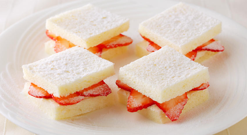 苺とマスカルポーネクリームサンドウィッチ／ホテルニューオータニ大阪