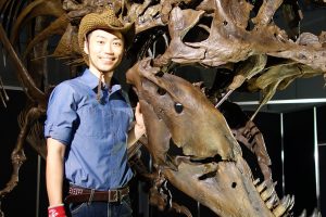 恐竜の羽毛や色…変化する恐竜の常識&日本の恐竜【教えて!恐竜くん第1弾】