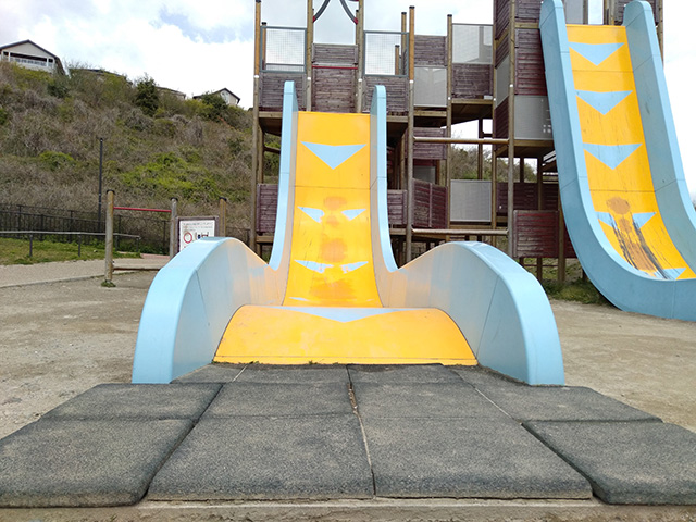 ダブルフリーフォール/彩都なないろ公園(大阪府/箕面市)