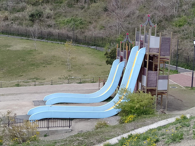 ダブルフリーフォール/彩都なないろ公園(大阪府/箕面市)