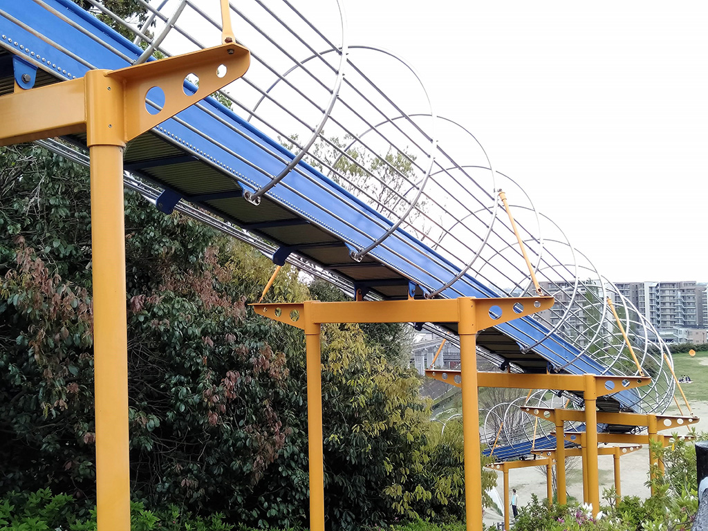 全長70mのローラー滑り台/彩都西公園(大阪府/茨木市)