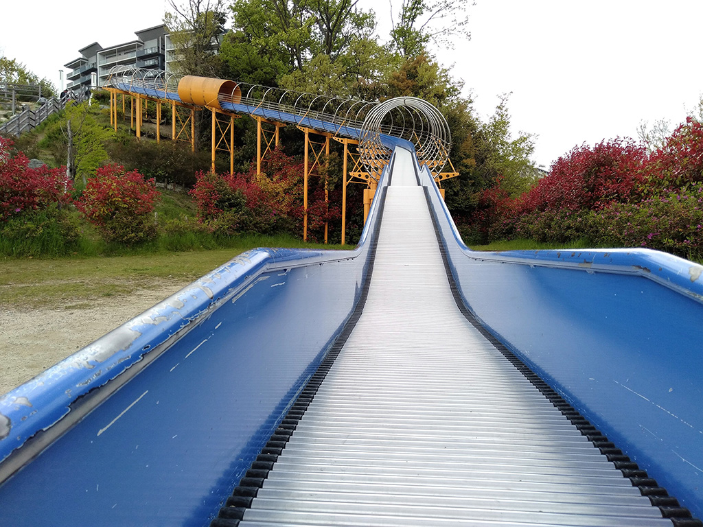 全長70mのローラー滑り台/彩都西公園(大阪府/茨木市)