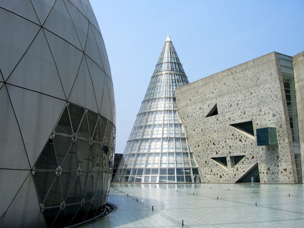 愛媛県総合科学博物館(愛媛県/新居浜市)の外観