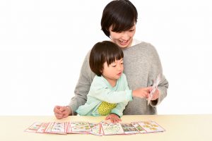 遊びながら学べる！子どもだけでなく家族で楽しめる！おすすめ知育系カードゲーム