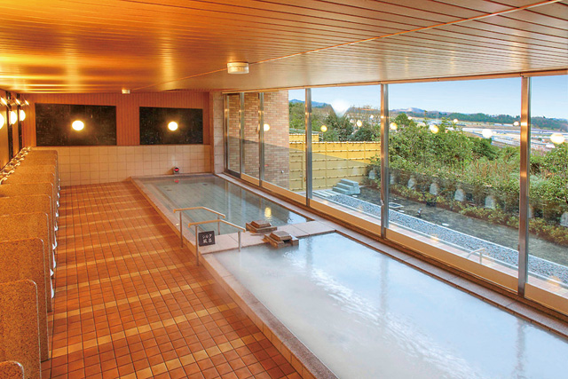 ホテル内の「のぞみの湯」/ツインリンクもてぎ 森と星空のキャンプヴィレッジ(栃木県/茂木町)