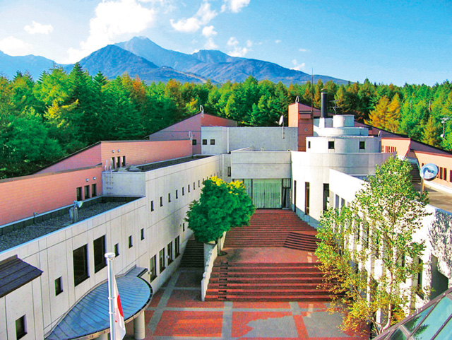 羽村市自然休暇村(山梨県/北杜市)の本館