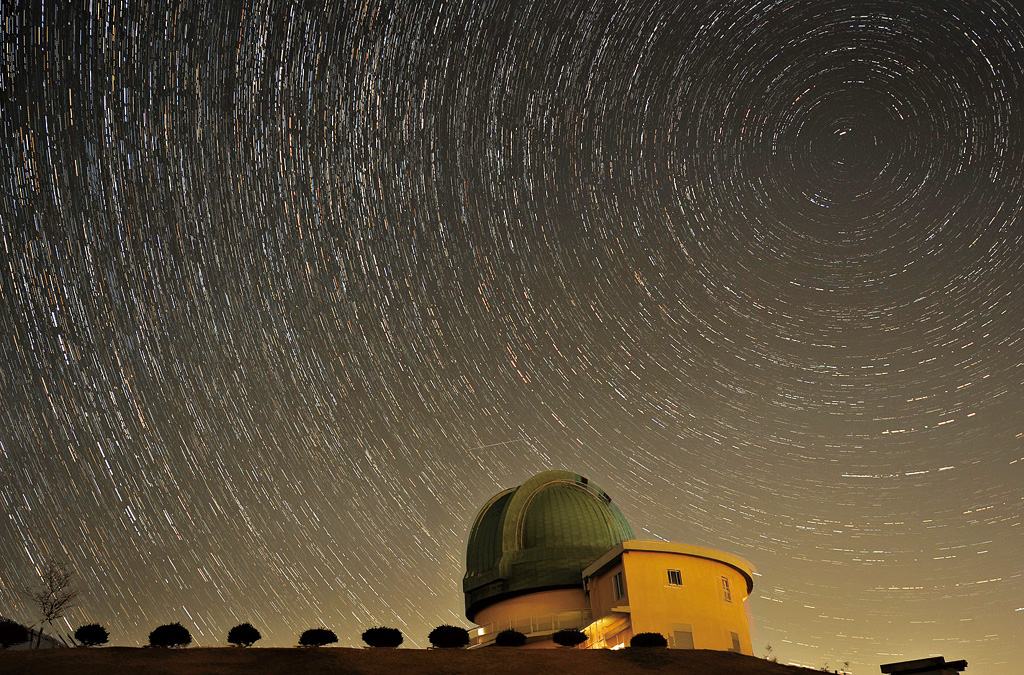 標高876mの山頂にあり、美しい星空と夜景が楽しめる/堂平天文台「星と緑の創造センター」(埼玉県/ときがわ町)