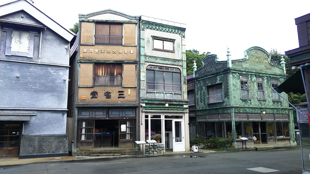 園内、東ゾーンの「武居三省堂」「花市生花店」など/江戸東京たてもの園(東京都/小金井市)
