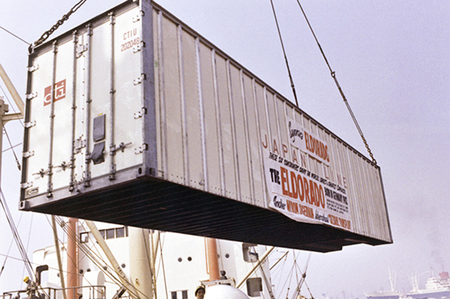 「回転木馬」がアメリカから日本へ輸送されるときの様子／としまえん（東京都／練馬区）