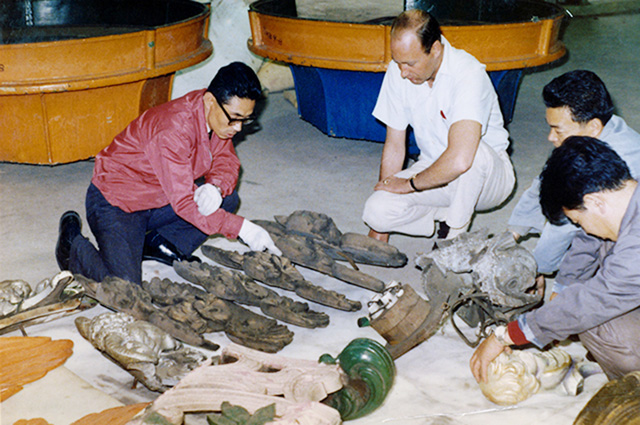 約2年かかった回転木馬の修復作業の様子／としまえん（東京都／練馬区）