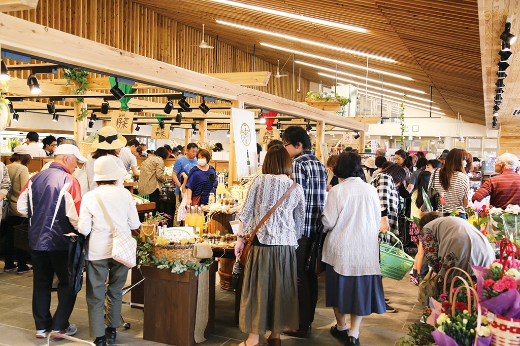 ご当地食材やみやげが買える国見市場/道の駅 国見あつかしの郷(福島県/国見町)