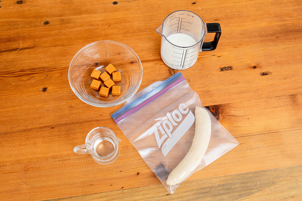 キャラメルチョコバナナかき氷の材料