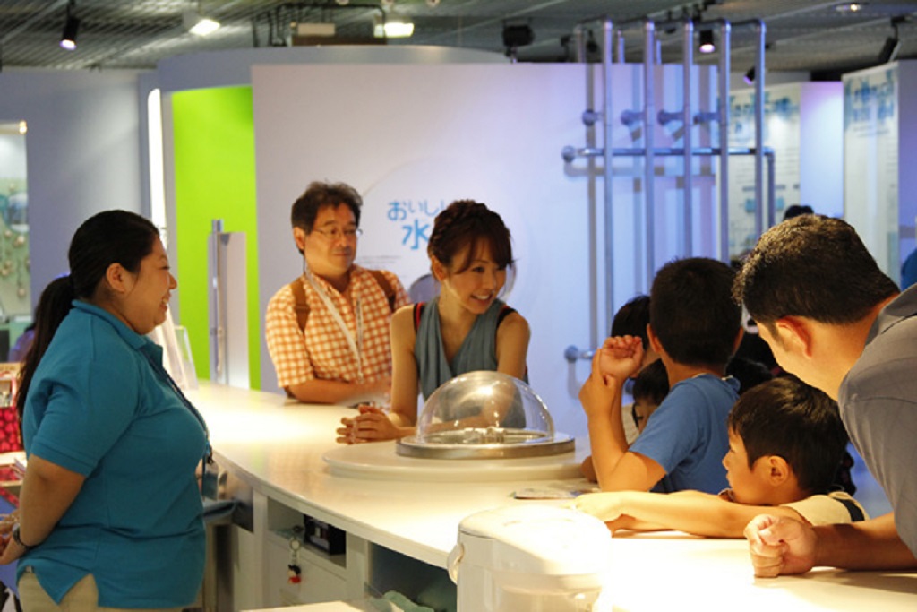 実験コーナーの様子/水の科学館(東京都/江東区)