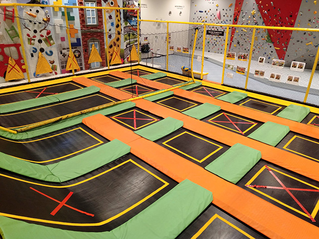 特大のトランポリン/ロッテアライリゾート（新潟県/妙高市）