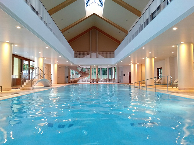 屋内プール/ロッテアライリゾート（新潟県/妙高市）