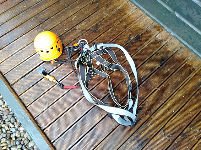 ヘルメットや安全装置のハーネス/ロッテアライリゾート（新潟県/妙高市）