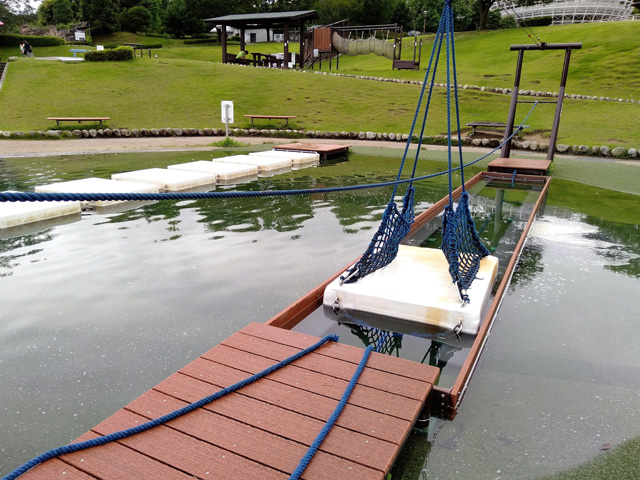 「イカダ渡り」/山梨県笛吹川 フルーツ公園