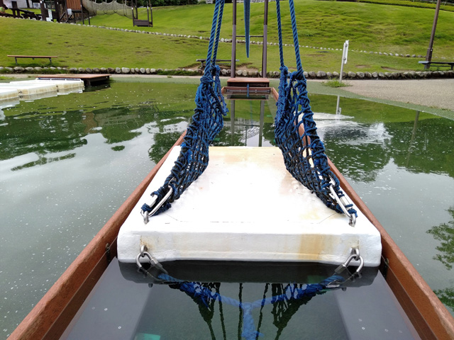 「イカダ渡り」/山梨県笛吹川 フルーツ公園