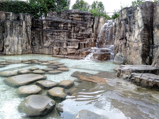 ウォーターシャワー/山梨県笛吹川 フルーツ公園